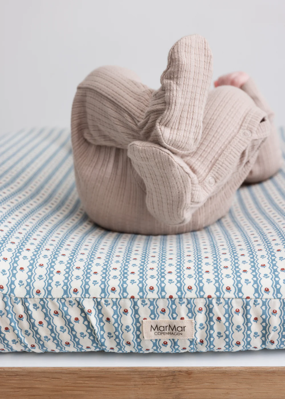 Changing Cushion Cover, Puslepude betræk - Floral Stripe - Image 3